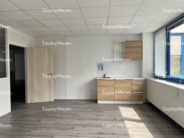 BUREAUX À LOUER - MÉRIGNAC