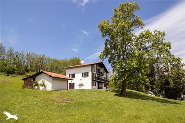 Maison à vendre |  Urrugne |  8 pièces | 257 m²