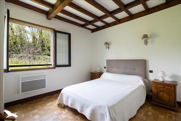 Maison à vendre |  Urrugne |  8 pièces | 257 m²