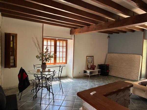 Charmante maison en pierre apparente