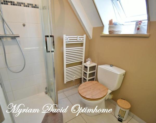 ✨ Élégante maison rénovée avec piscine et grand garage à Rostrenen