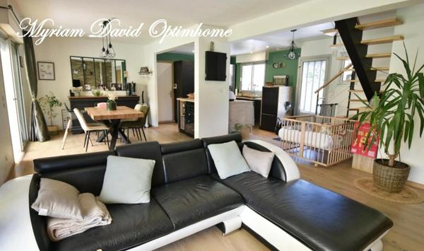 ✨ Élégante maison rénovée avec piscine et grand garage à Rostrenen