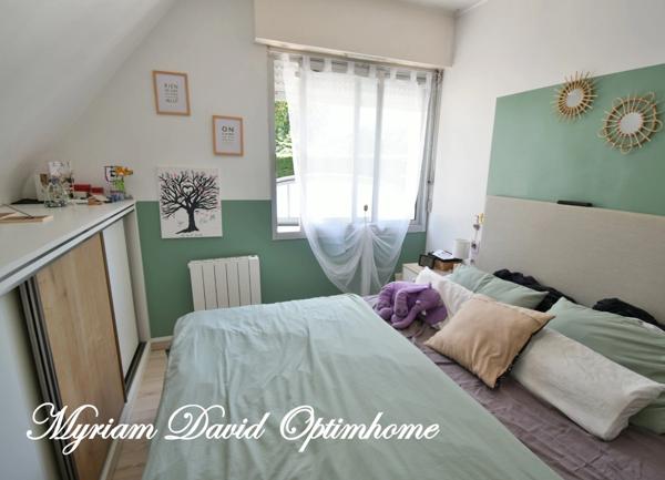 ✨ Élégante maison rénovée avec piscine et grand garage à Rostrenen