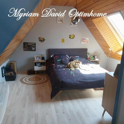 ✨ Élégante maison rénovée avec piscine et grand garage à Rostrenen