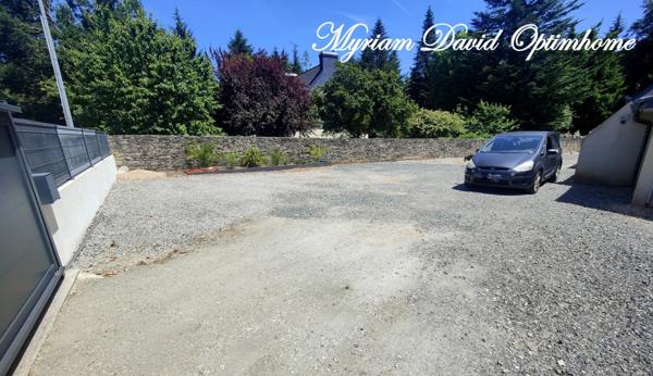 ✨ Élégante maison rénovée avec piscine et grand garage à Rostrenen