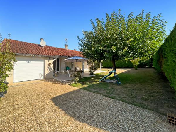 Maison Plain Pied avec piscine.
