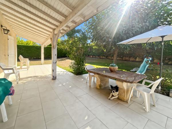 Maison Plain Pied avec piscine.