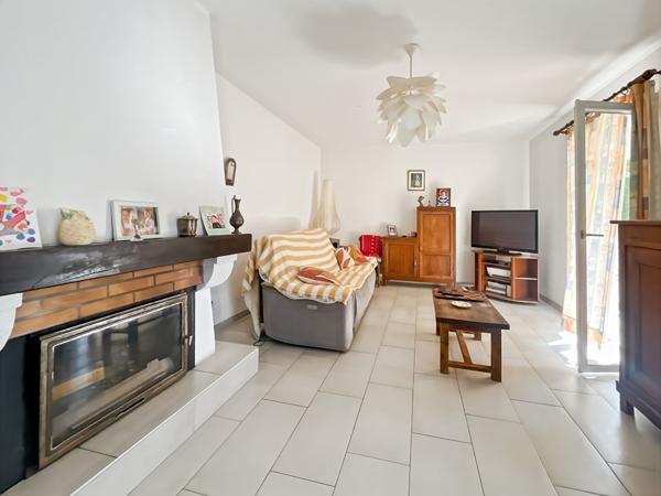 Maison Plain Pied avec piscine.