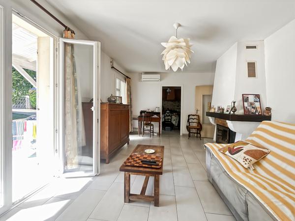 Maison Plain Pied avec piscine.