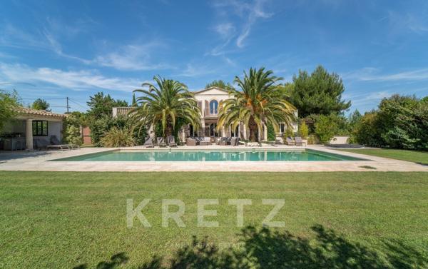 Saint-Rémy-de-Provence – Bastide de 300 m² avec 7 chambres, piscine et 3 350 m² de terrain