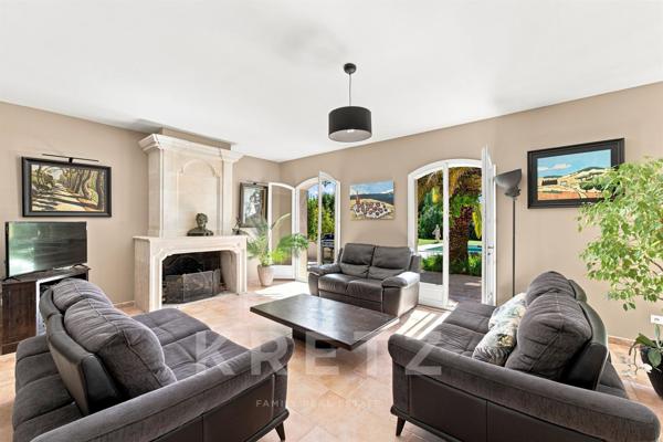 Saint-Rémy-de-Provence – Bastide de 300 m² avec 7 chambres, piscine et 3 350 m² de terrain