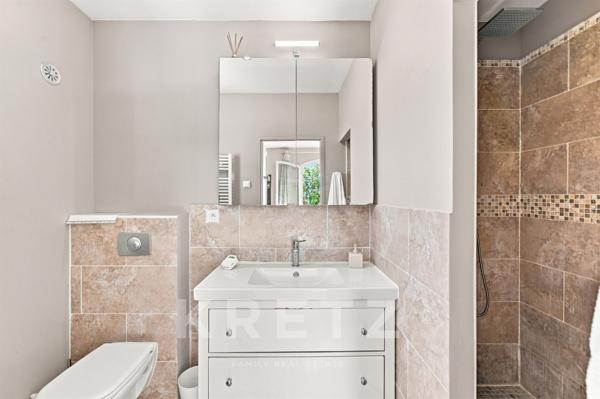 Saint-Rémy-de-Provence – Bastide de 300 m² avec 7 chambres, piscine et 3 350 m² de terrain
