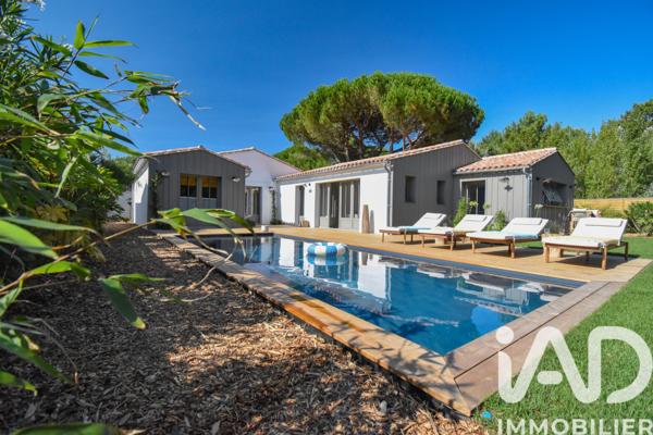 Maison à vendre 6 pièces 150 m² Le Bois-Plage-en-Ré
