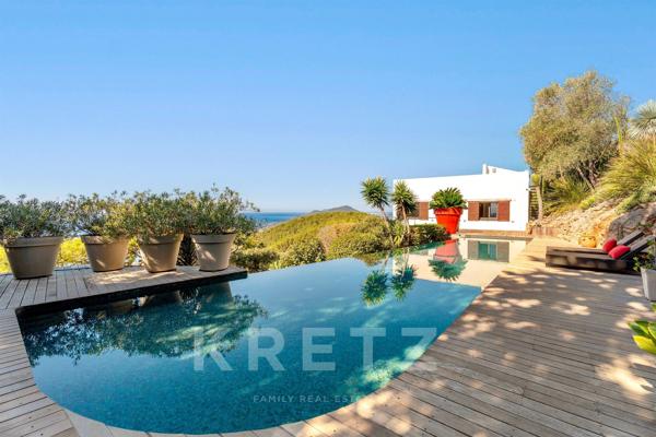 Villa contemporaine avec vue mer panoramique — La Californie, Carqueiranne