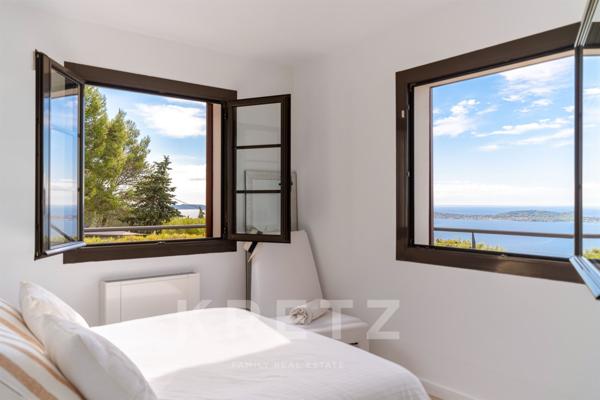Villa contemporaine avec vue mer panoramique — La Californie, Carqueiranne