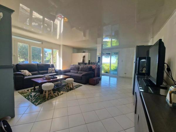Vente                                                      Maison
                        
                     6 pièces                      189 m2                     à Draguignan