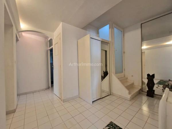Vente                                                      Maison
                        
                     6 pièces                      189 m2                     à Draguignan