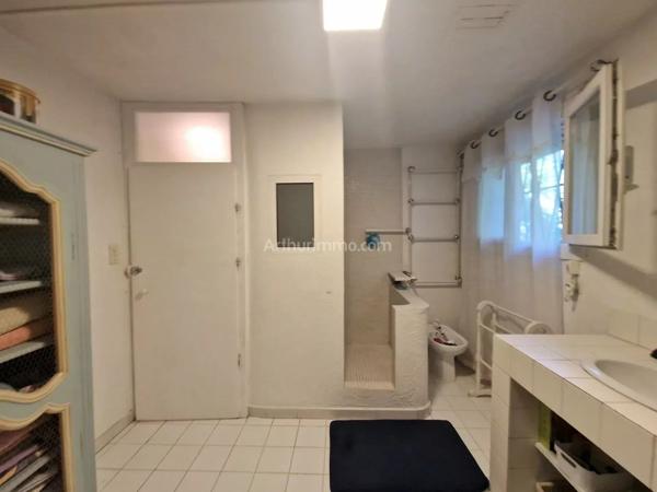 Vente                                                      Maison
                        
                     6 pièces                      189 m2                     à Draguignan