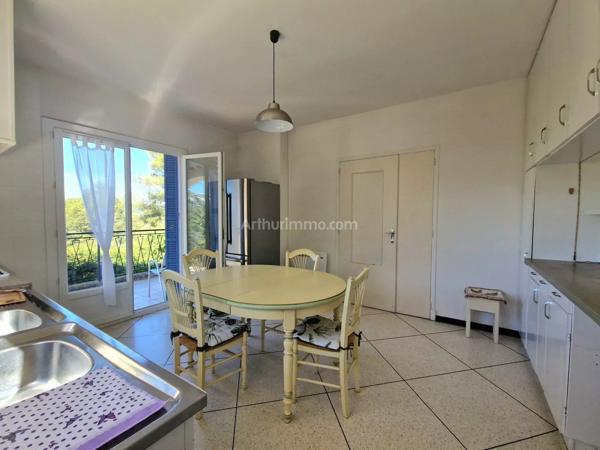 Vente                                                      Maison
                        
                     6 pièces                      189 m2                     à Draguignan