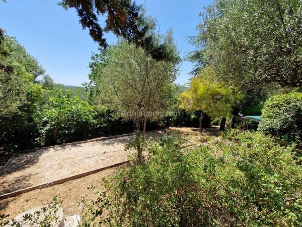 Vente                                                      Maison
                        
                     6 pièces                      189 m2                     à Draguignan