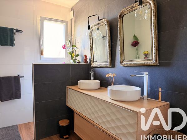 Appartement à vendre 4 pièces 108 m² Sanary-sur-Mer
