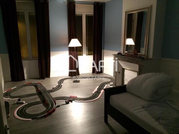 Maison de Maitre « cœur de ville » avec cinq chambres, terrain intimiste et grand garage idéal Colocation