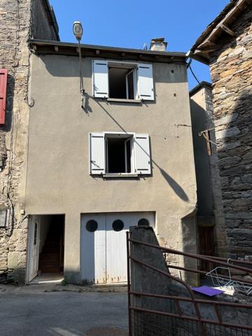 Maison à vendre à Salles-Curan dans l'Aveyron (12410), ref :