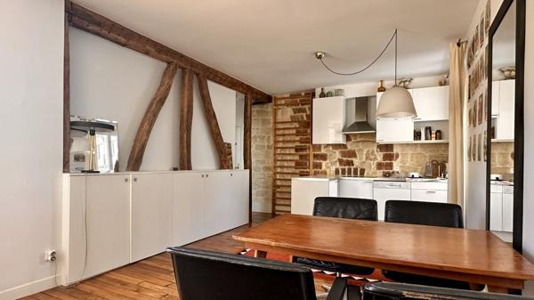 A VENDRE SUPERBE 2P DE 41M2 SANS TRAVAUX RÉNOV. ARCHI. GONCOURT CANAL PARIS 10E