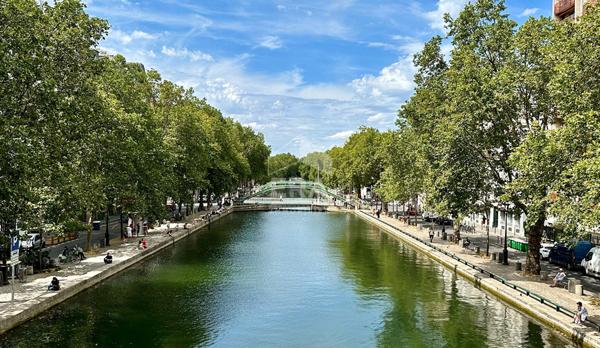 A VENDRE SUPERBE 2P DE 41M2 SANS TRAVAUX RÉNOV. ARCHI. GONCOURT CANAL PARIS 10E