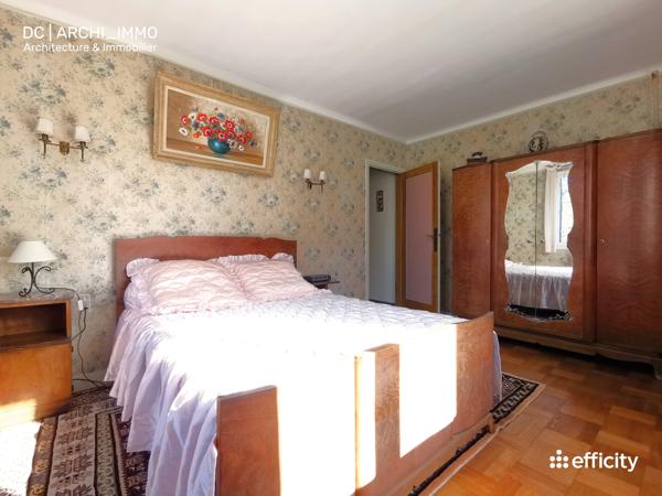 Maison 5 pièces - 276 m² Exclusivité efficity