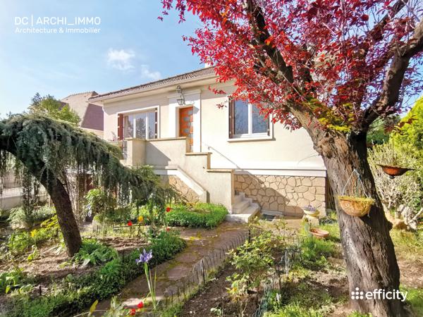 Maison 5 pièces - 276 m² Exclusivité efficity