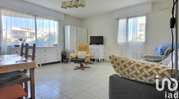 Apartment for sale 2 rooms 49 m² Marseille 8