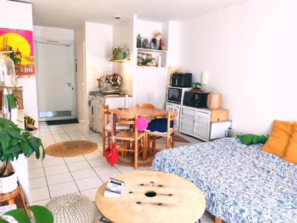 STUDIO JARDIN PLACE DE PARKINGS
