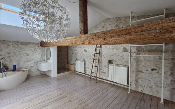 Maison à vendre    4 pièces •  Pujaut