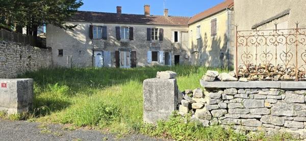 Maison à vendre |  Thenon |  2 pièces | 67 m²