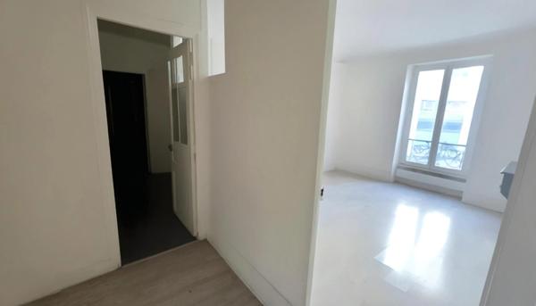 Appartement à vendre 1 pièces PARIS 16EME ARRONDISSEMENT (75)