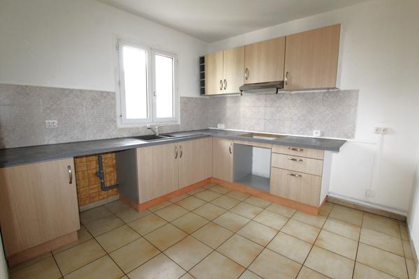 Maison de plain pied - Proche de toutes commodités