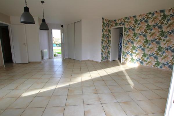 Maison de plain pied - Proche de toutes commodités