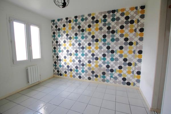 Maison de plain pied - Proche de toutes commodités