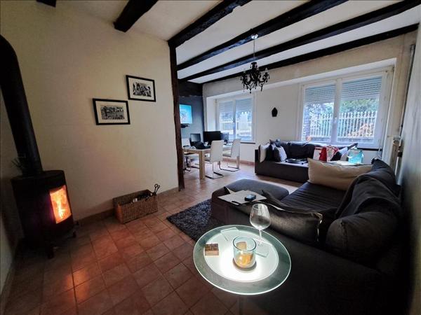 Maison à vendre |  Montmoreau-Saint-Cybard |  4 pièces | 136 m²