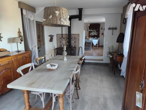 MAISON  avec garage  et piscine