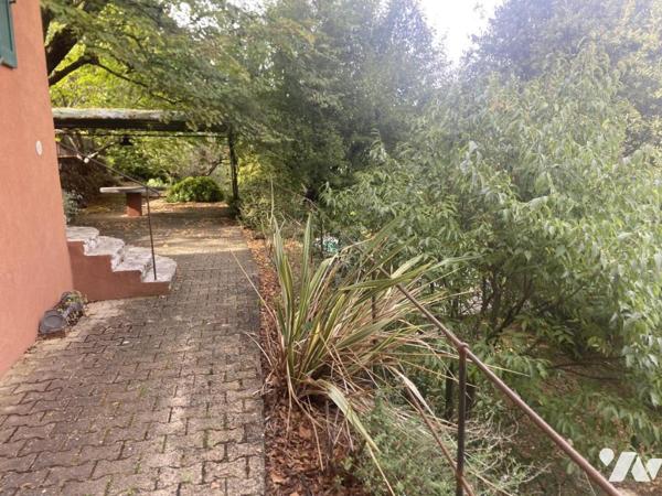 MAISON  avec garage  et piscine