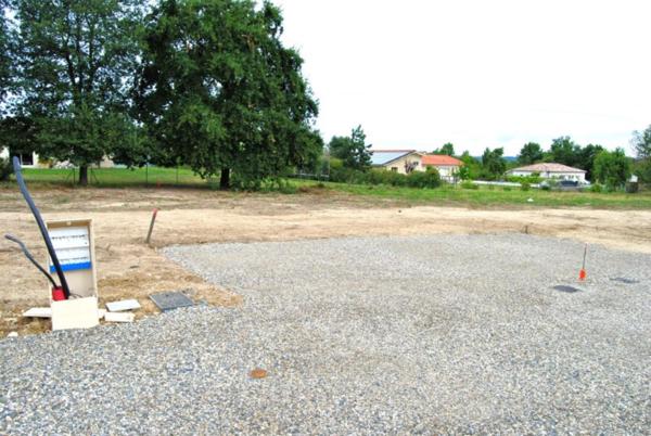 Terrain à bâtir de 905 m²