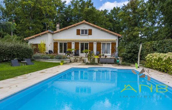 🌳 Charmante maison de campagne bien entretenue avec piscine chauffée – Roussines, Charente Rousiines 16310
