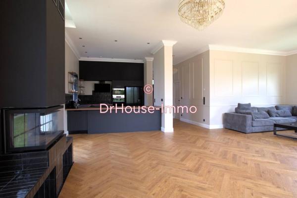 Maison à vendre 5 pièces de 215 m²