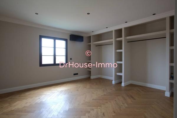 Maison à vendre 5 pièces de 215 m²