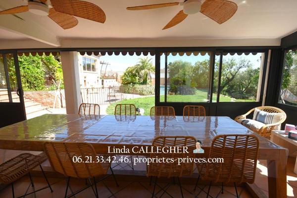 Villa 350m2 dont 9 pièces avec piscine et appartement en annexe