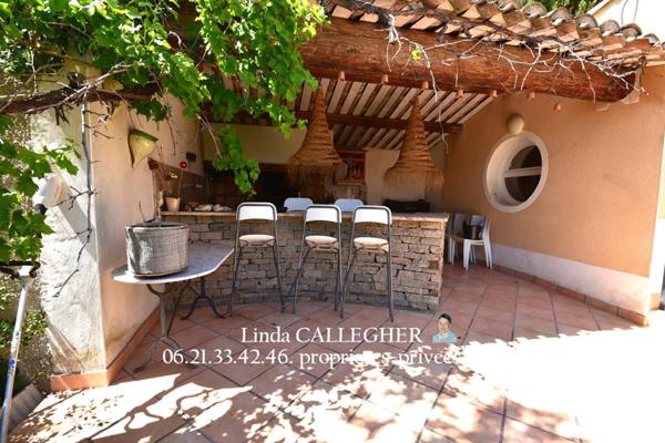 Villa 350m2 dont 9 pièces avec piscine et appartement en annexe