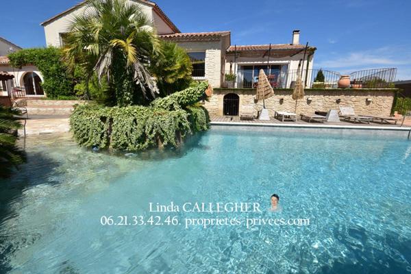 Villa 350m2 dont 9 pièces avec piscine et appartement en annexe