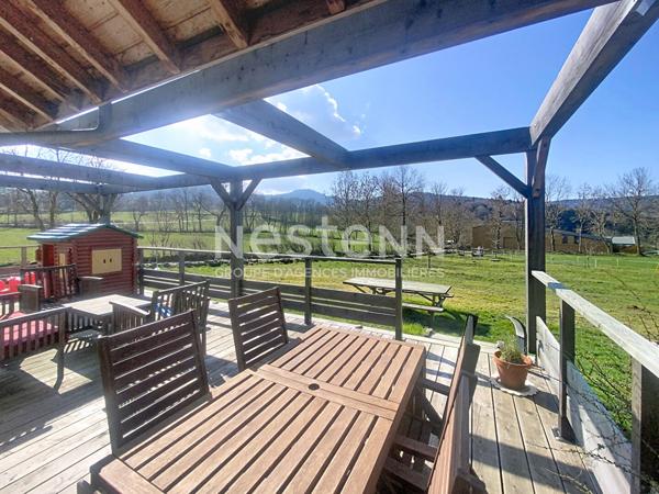 EXCLUSIVITE ! Yssingeaux Maison en madrier sur plus de 3900 m2 de terrain